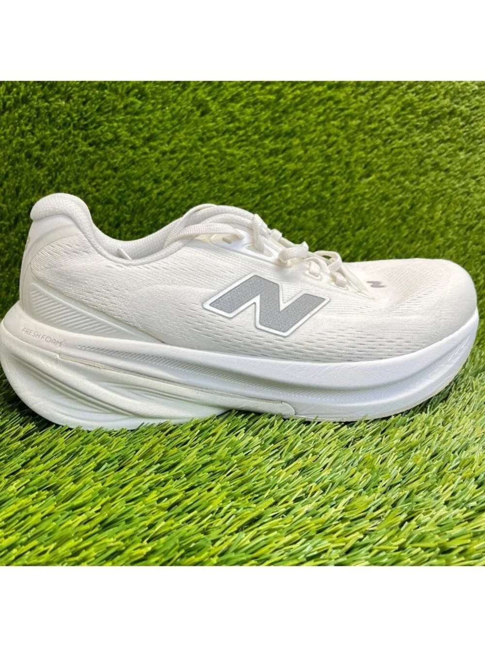 New Balance Fresh Foam X 860 V15 Womens Size 10D White Running Shoes Sneakers